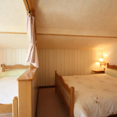 Casa vacanze Familial Avec Salle De Jeux, Cheminée, Terrasse Et Proche De Sites Touristiques - Fr-1-589-186 *