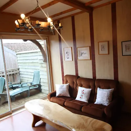 Familial Avec Salle De Jeux, Cheminee, Terrasse Et Proche De Sites Touristiques - Fr-1-589-186 *