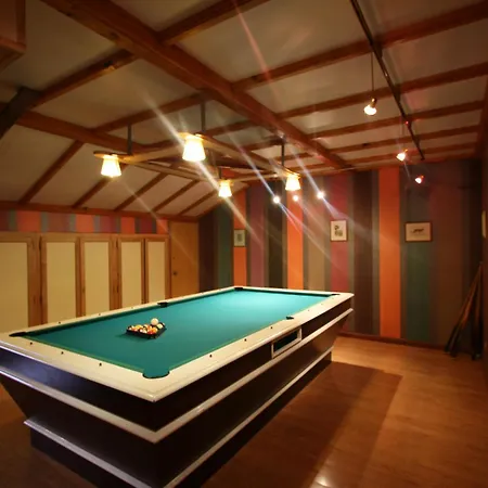 Familial Avec Salle De Jeux, Cheminee, Terrasse Et Proche De Sites Touristiques - Fr-1-589-186 Holiday home *
