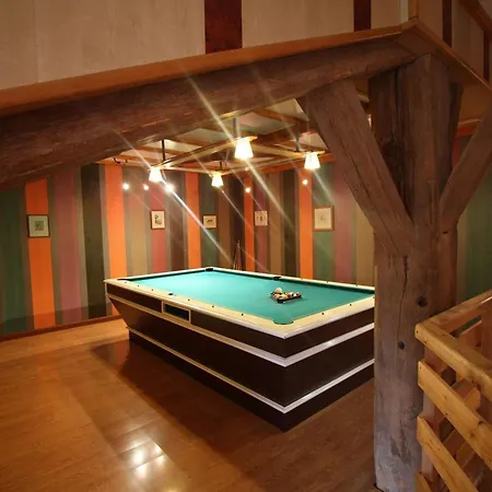 Holiday home Familial Avec Salle De Jeux, Cheminee, Terrasse Et Proche De Sites Touristiques - Fr-1-589-186