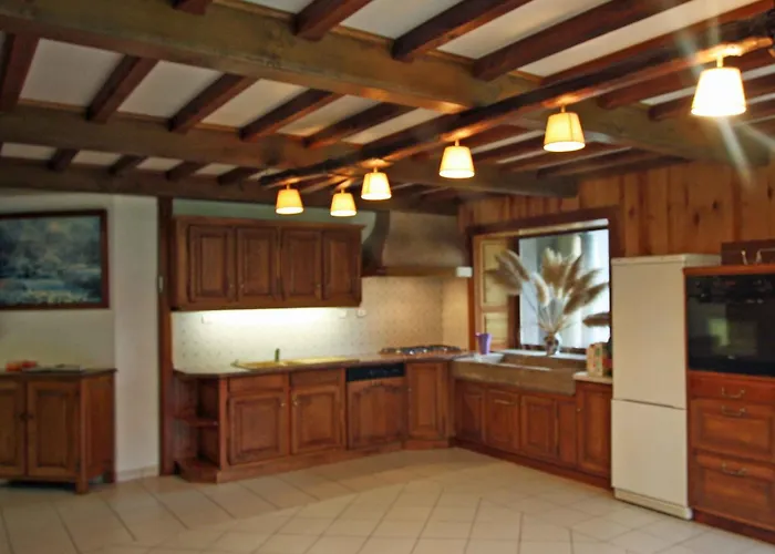 بيت للعطل Familial Avec Salle De Jeux, Cheminee, Terrasse Et Proche De Sites Touristiques - Fr-1-589-186 *