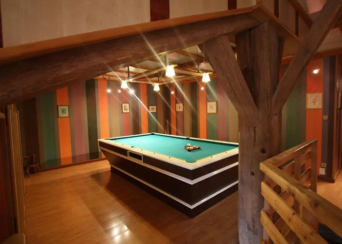 بيت للعطل Familial Avec Salle De Jeux, Cheminee, Terrasse Et Proche De Sites Touristiques - Fr-1-589-186